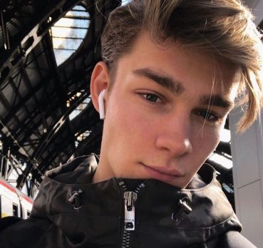Bruce, 21 Jahre alt, München, Deutschland