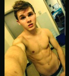 Timothy, 20 Jahre alt, Gay, Mann, Frankfurt am Main, Deutschland